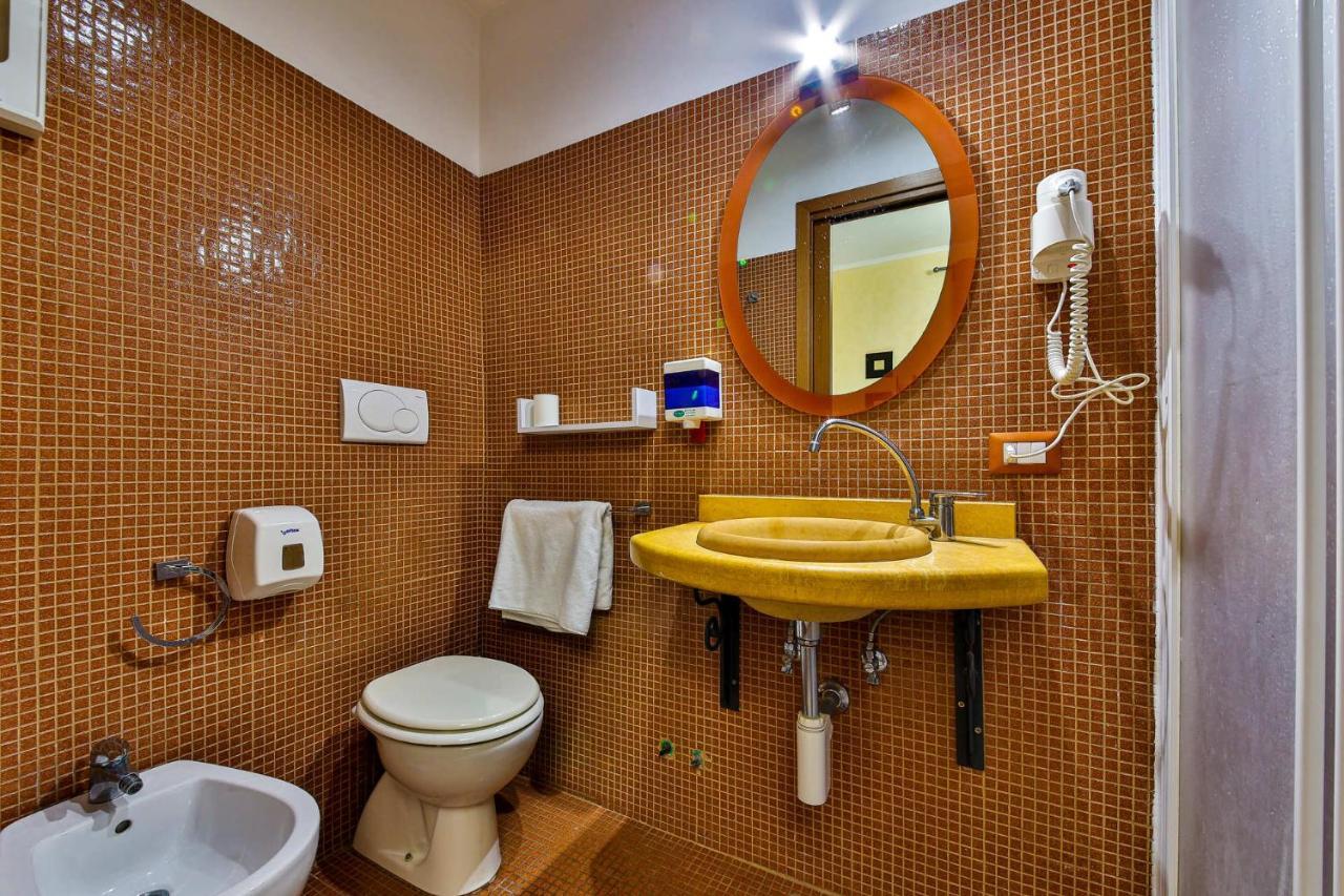E-Room 42 Rome Extérieur photo